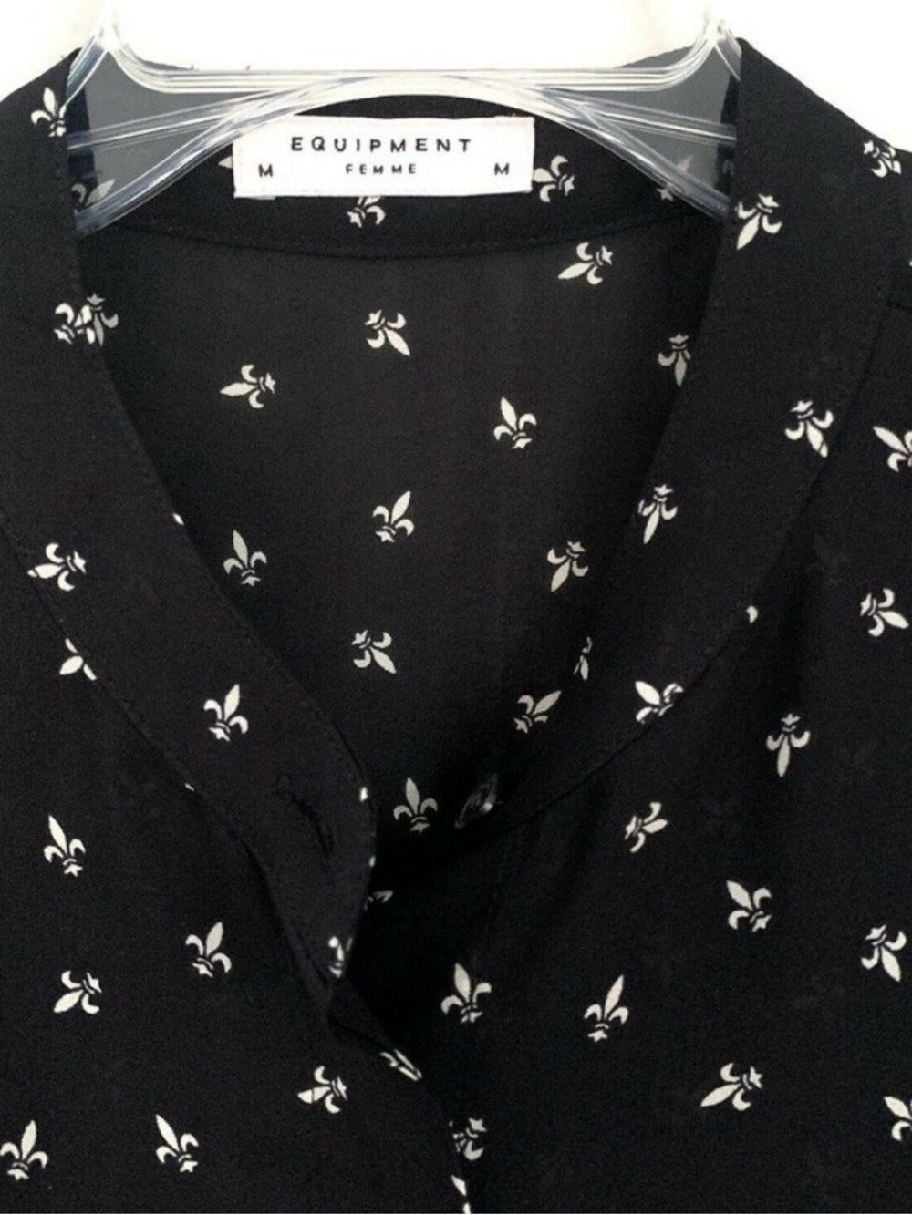 Equipment Femme Size M 100% Silk Blouse Sleeveless - Picture 2 of 7
